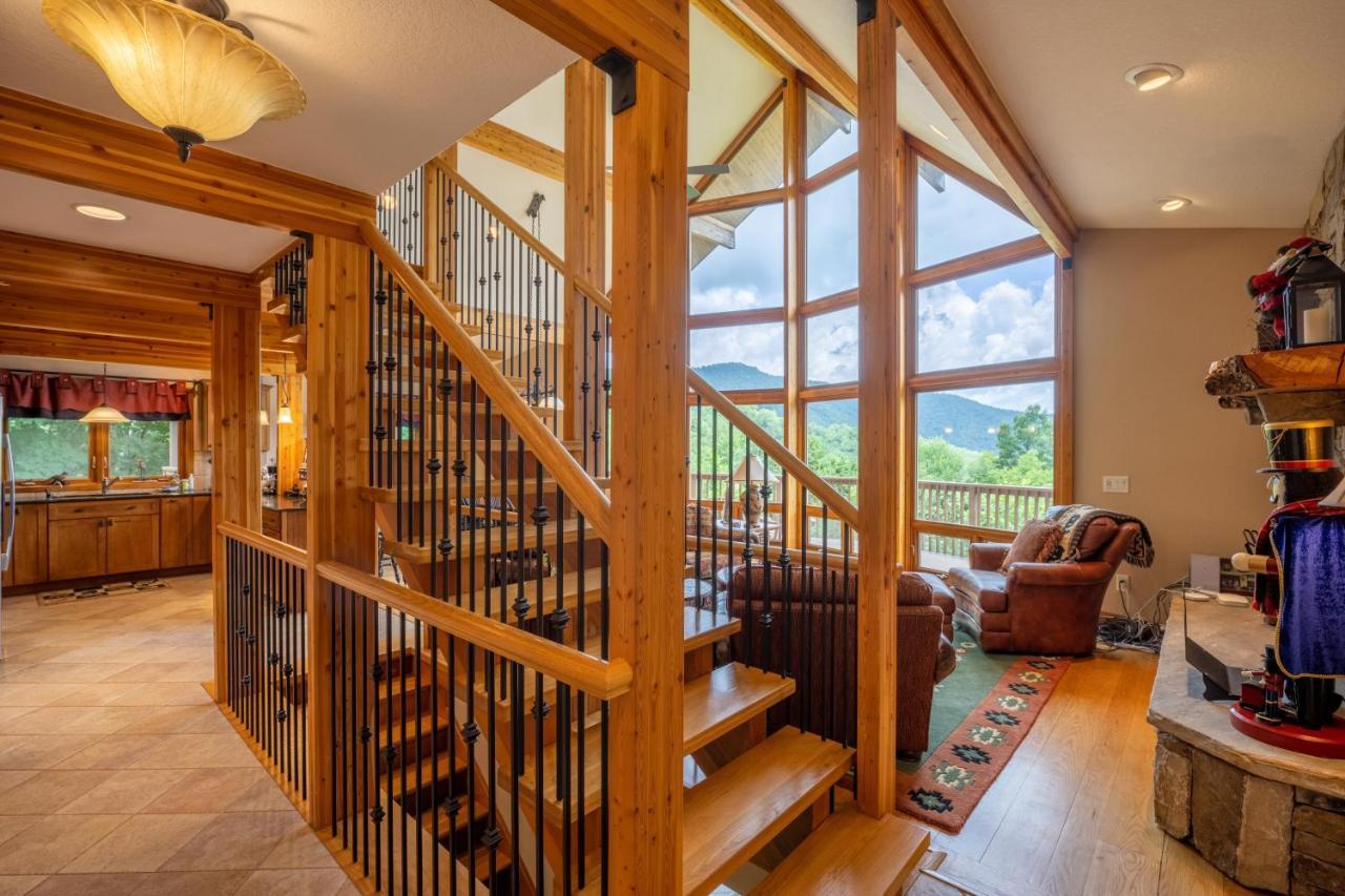 --Mountain Chalet Getaway With Breathtaking View Next To Tail Of Dragon-- ロビンズビル エクステリア 写真
